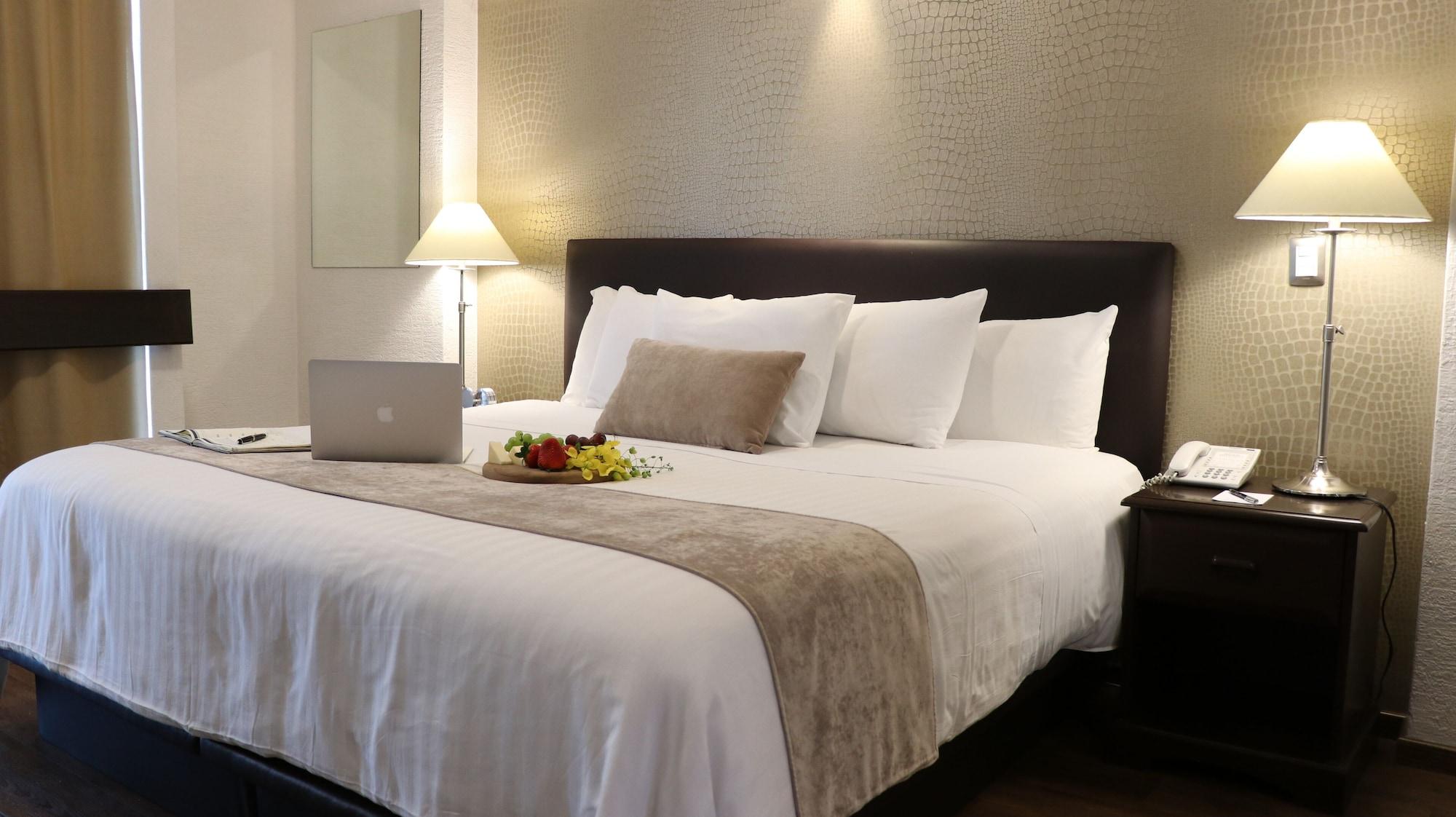 Meson Ejecutivo Guadalajara Minerva - Av Mexico Hotel Buitenkant foto