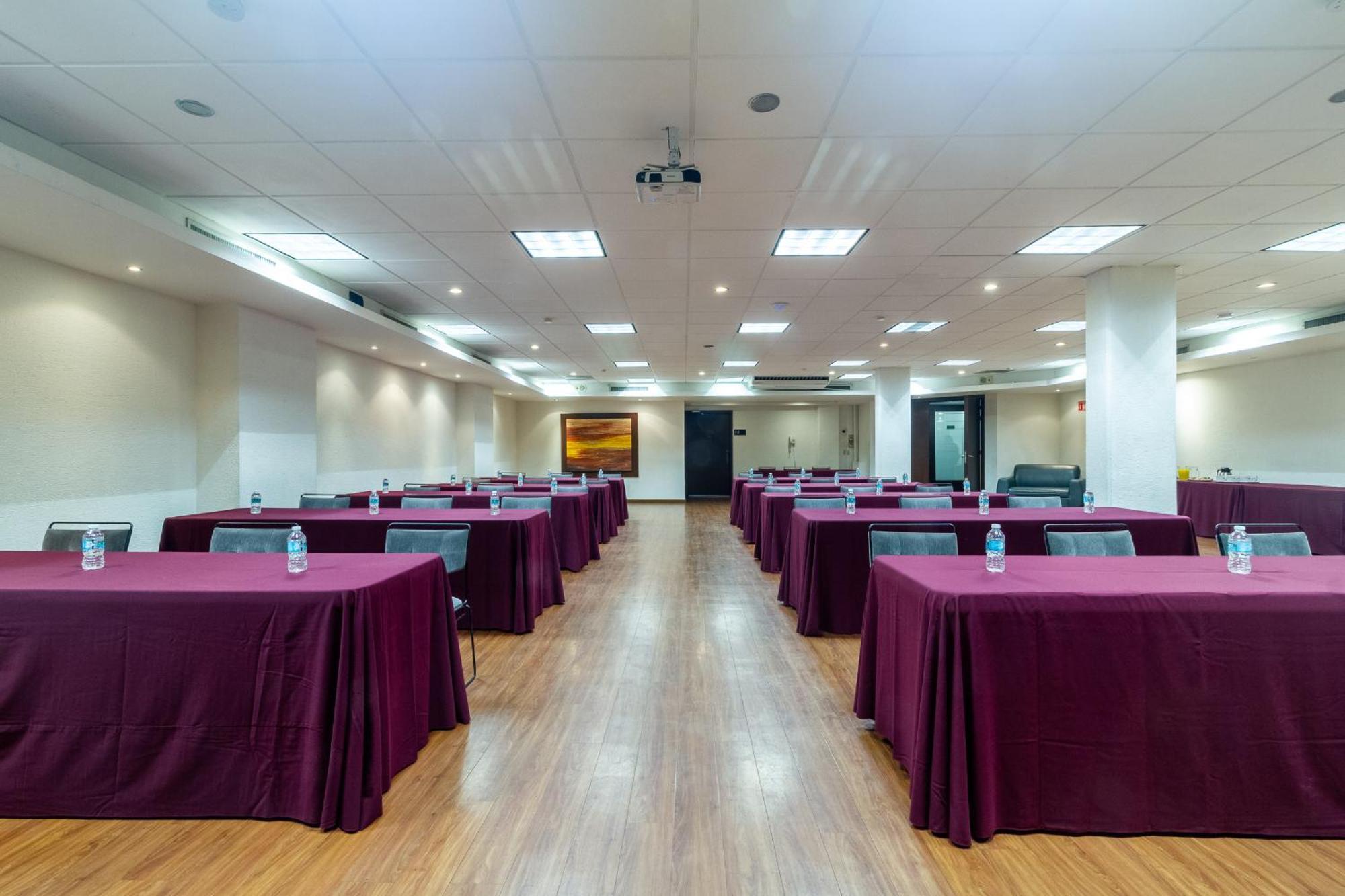 Meson Ejecutivo Guadalajara Minerva - Av Mexico Hotel Buitenkant foto