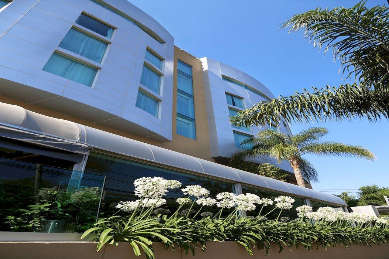 Meson Ejecutivo Guadalajara Minerva - Av Mexico Hotel Buitenkant foto