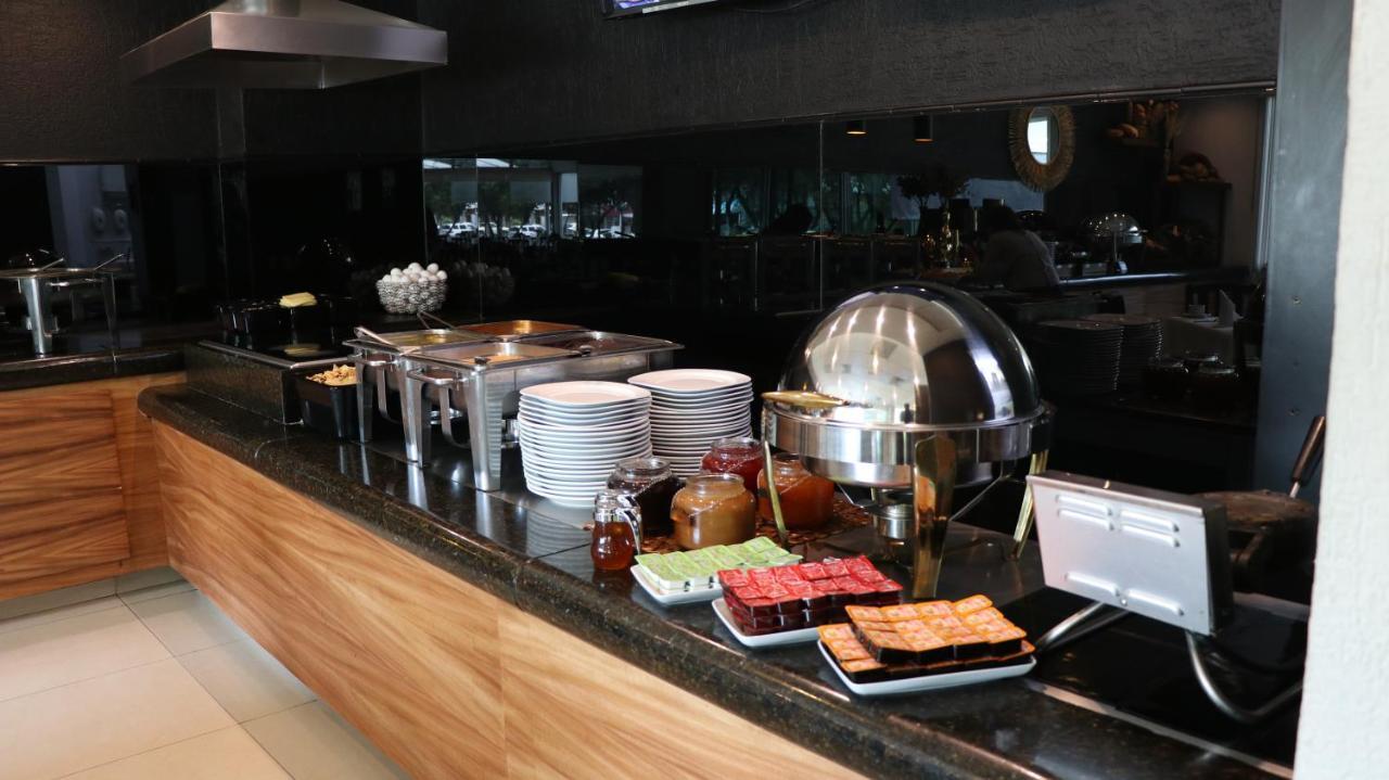 Meson Ejecutivo Guadalajara Minerva - Av Mexico Hotel Buitenkant foto